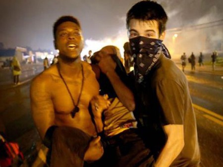 Ferguson’da Halk Sokakları Terketmiyor!